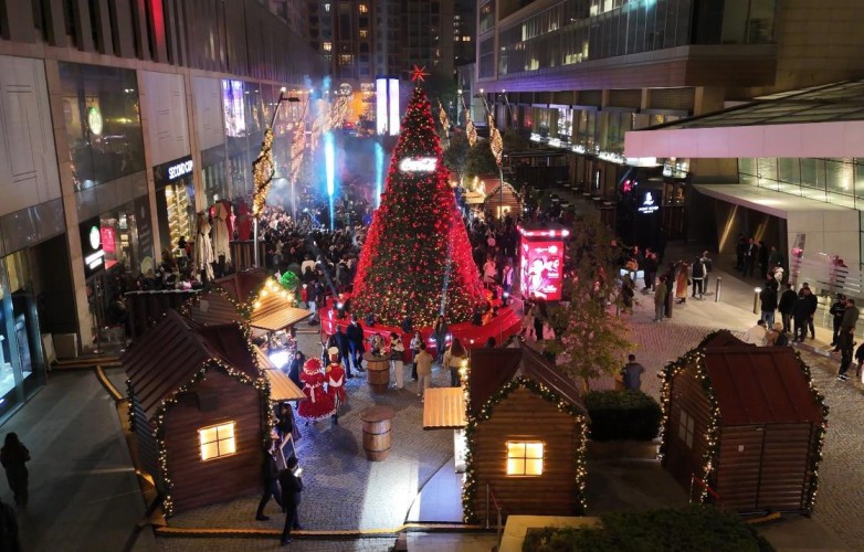 “New Year Village” Brings the Festive Spirit to Port Baku Mall